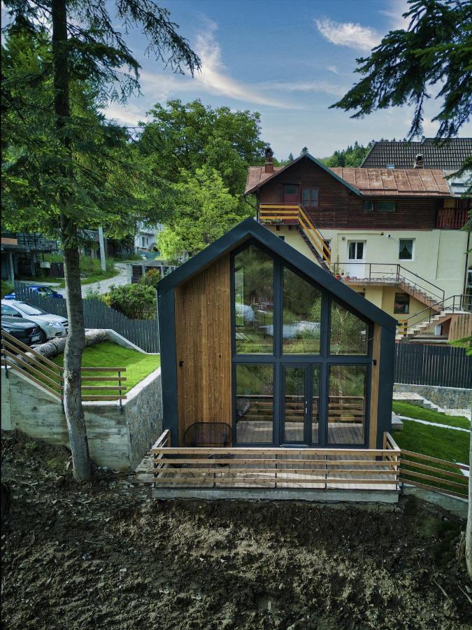 Norway Cabins Sinaia Bagian luar foto